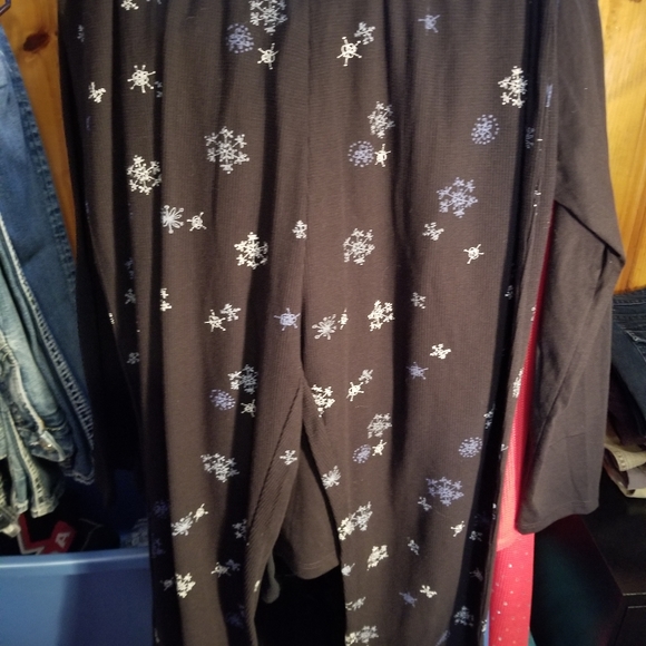 NWT 2 pc pyjama set. - Picture 5 of 6